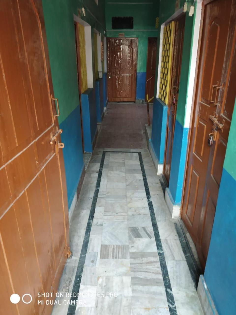 Hotel Yatri Niwas Varanasi Dış mekan fotoğraf