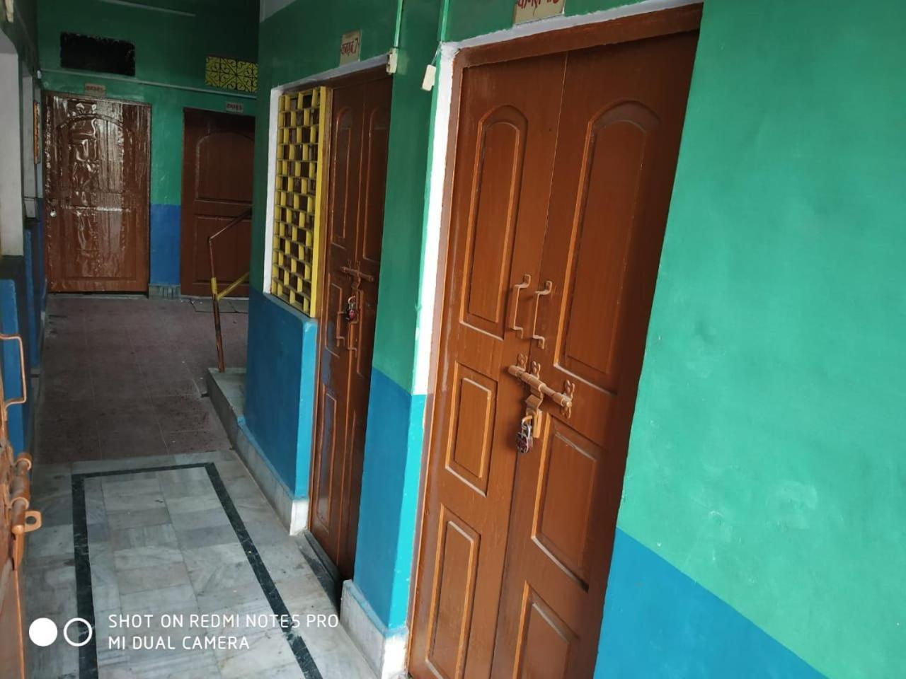 Hotel Yatri Niwas Varanasi Dış mekan fotoğraf